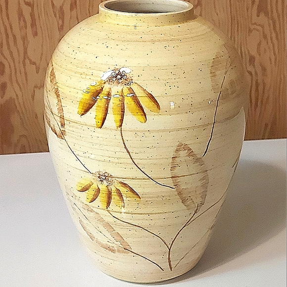 Handmade Vintage Rudbeckia Coneflower Vase - Picture 1 of 11